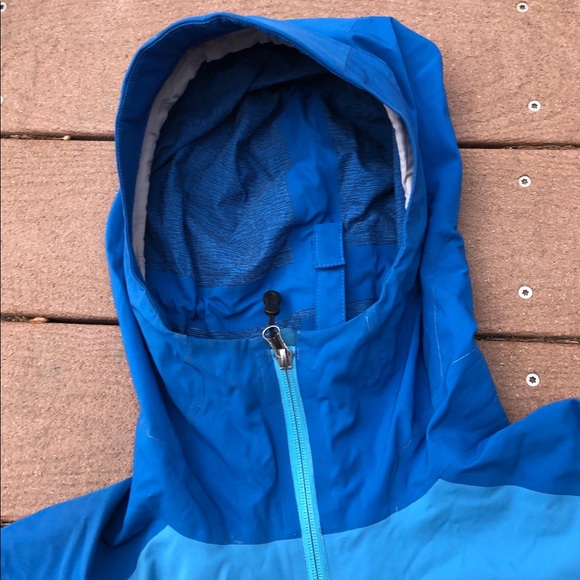 Patagonia waterproof ski shell - Picture 4 of 8